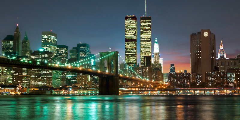 Barry Mancini, The Brooklyn Bridge and Twin Towers at Night