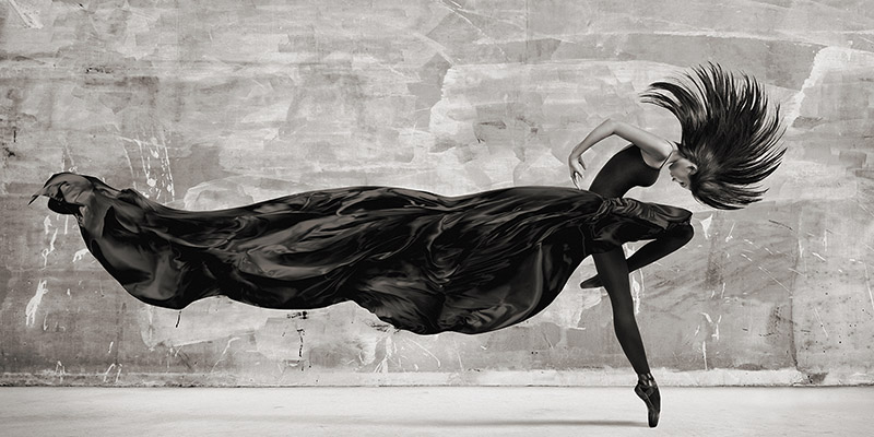 Julian Lauren, Black Swan