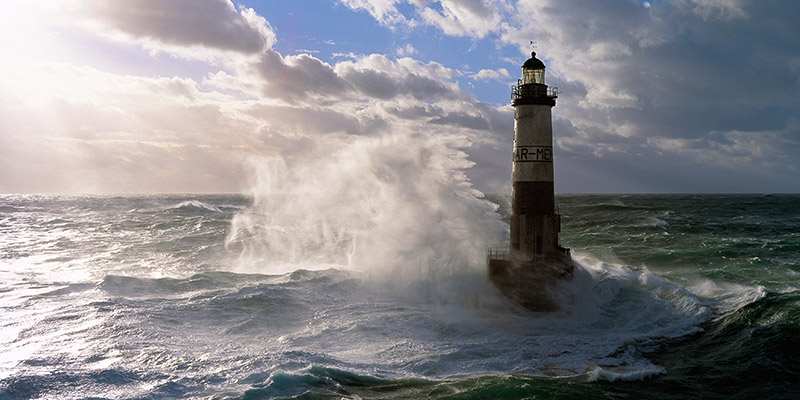 Jean Guichard, Phare d'Ar-Men près de l'île de Sein