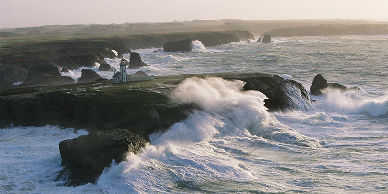 Jean Guichard, Phare des Poulains lors d’une tempête