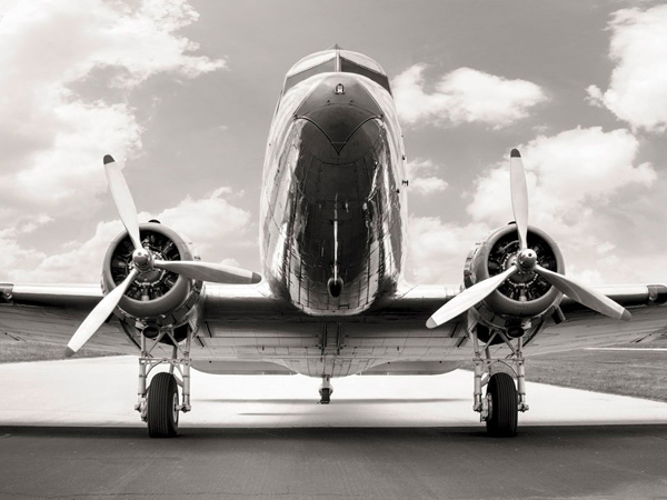 Anonymous, Vintage DC-3 in air field