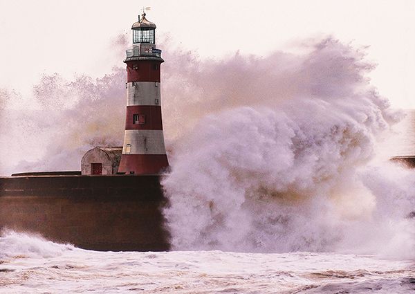 Pangea Images, Lighthouse in Guadalupe