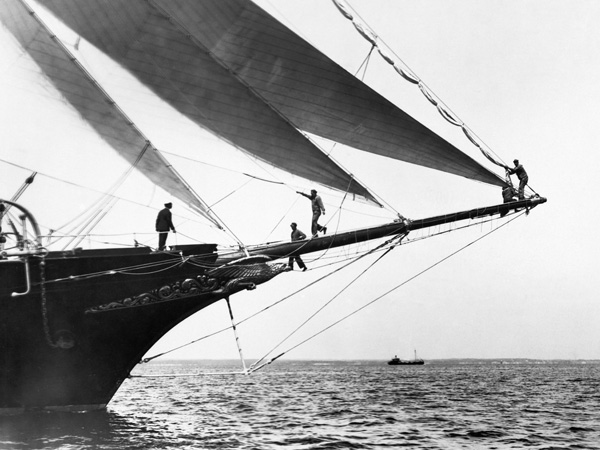 Edwin Levick, Ship Crewmen Standing on the Bowsprit, 1923
